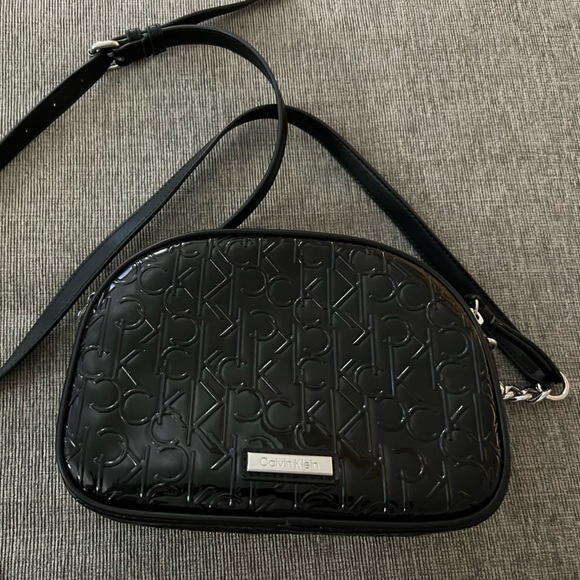 Calvin Klein Handbags - Calvin Klein crossbody bag